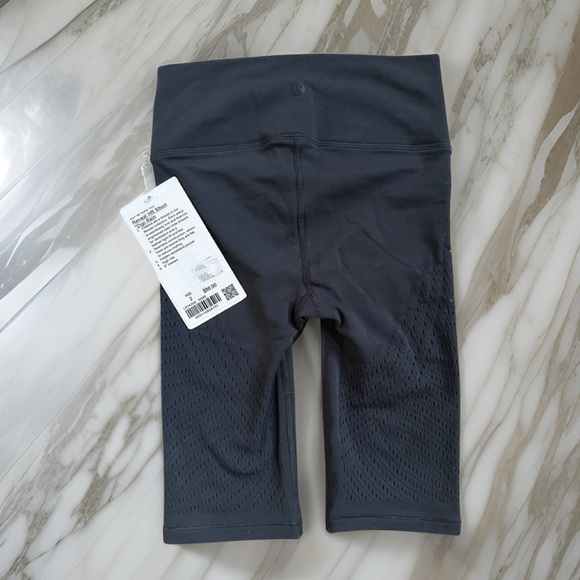 Lululemon Reveal HR Short Digi Rain Charcoal Grey Size 2 High Rise Shorts - Picture 9 of 12